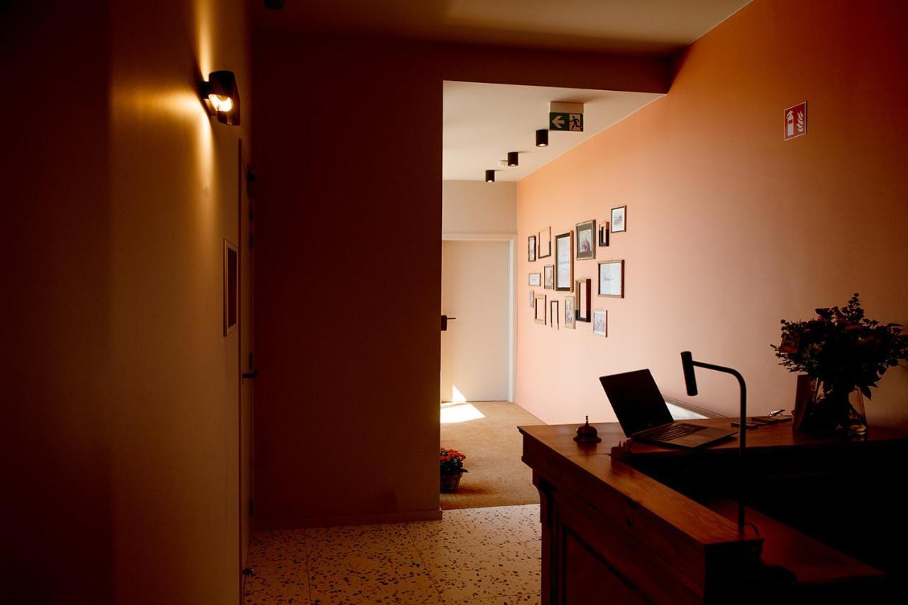Hotel De La Poste Ellezelles Екстер'єр фото